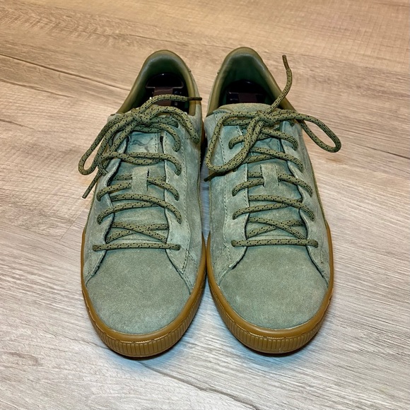 PUMA Basket Trainers. Green Suede with Gum Sole - US Size 6.5C. - Picture 3 of 9